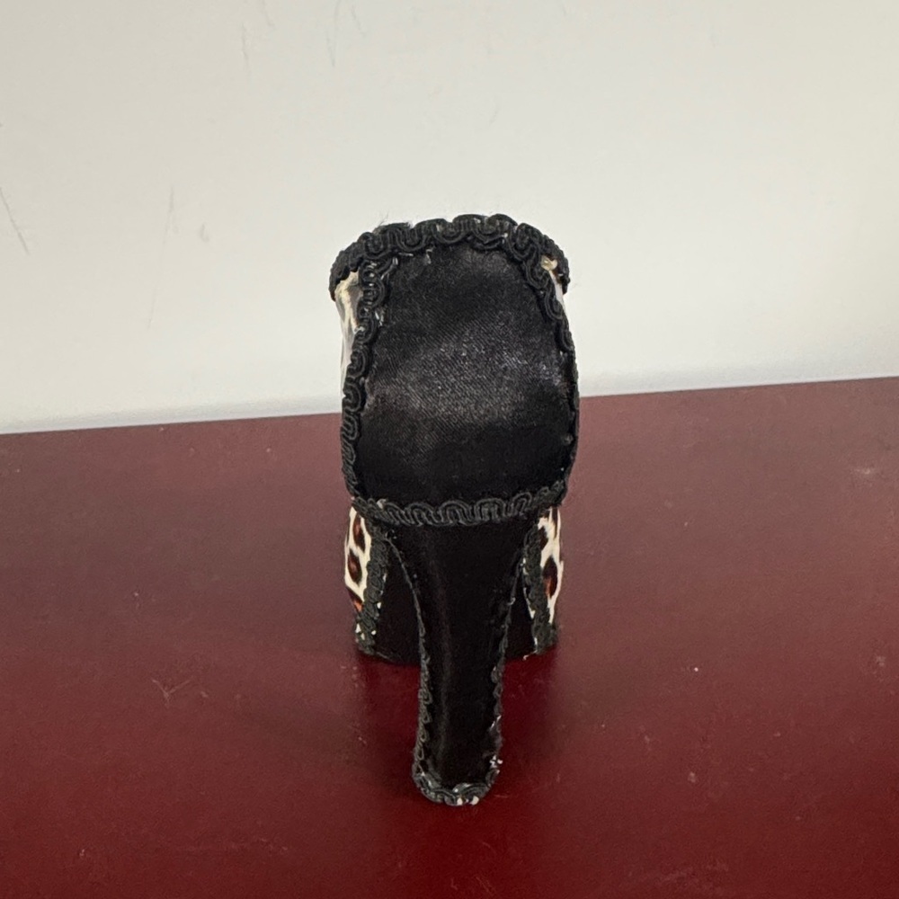 Leopard Print High Heel Ankle Boot ring holder - Picture 6 of 8